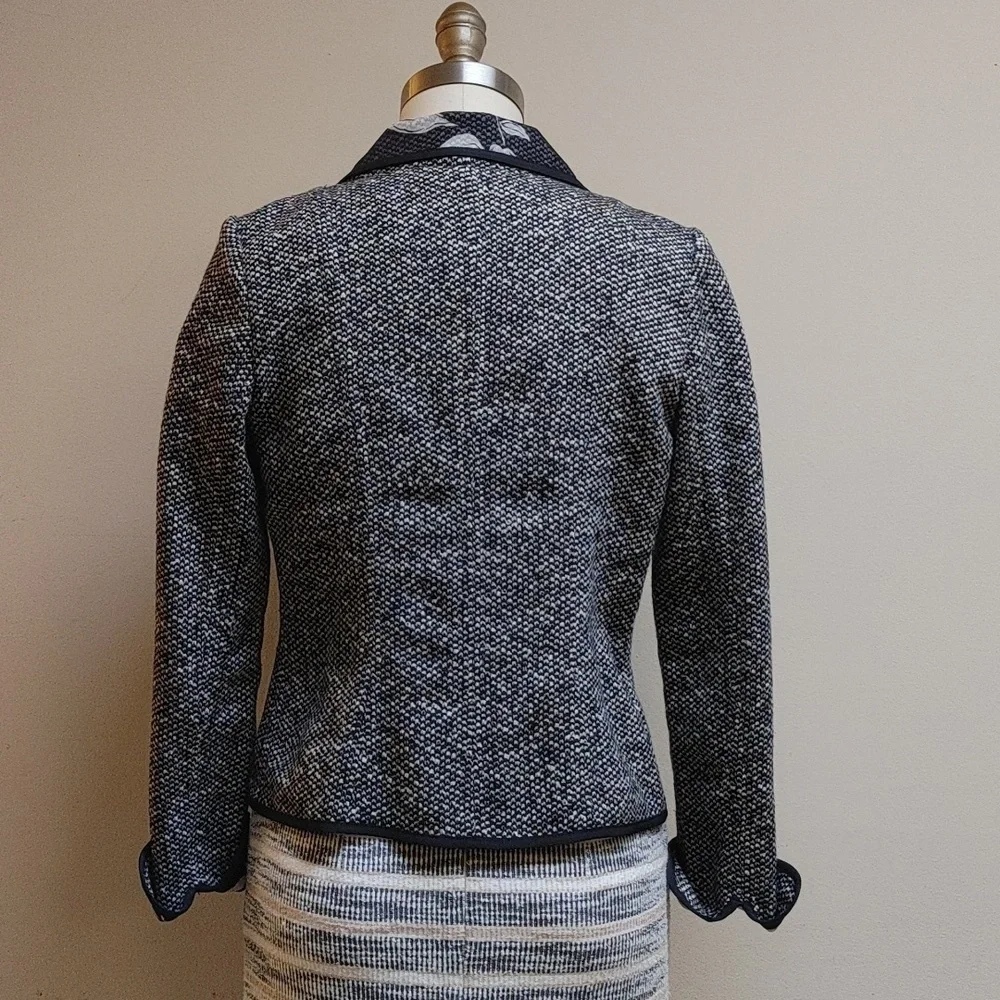 VTG Garfield Marks Tweed Blazer Grosgrain Trim Black and Tan Size 4